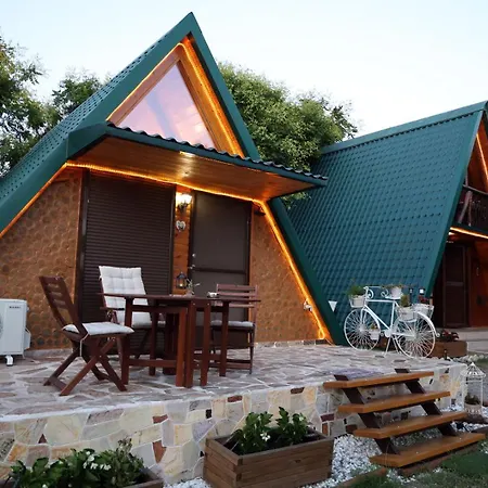 Heartland Handmade Wooden شاليه *