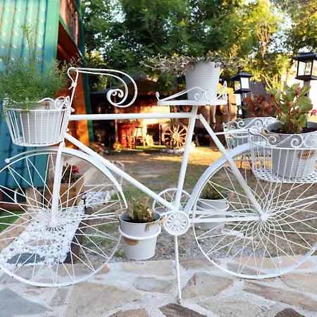 شاليه Heartland Handmade Wooden Ormos (Thessaloniki)