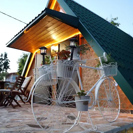 Heartland Handmade Wooden Chalet Ormos (Thessaloniki)
