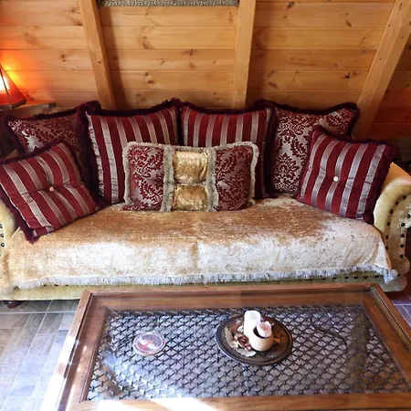 شاليه Heartland Handmade Wooden