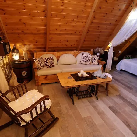 شاليه Heartland Handmade Wooden Ormos (Thessaloniki)